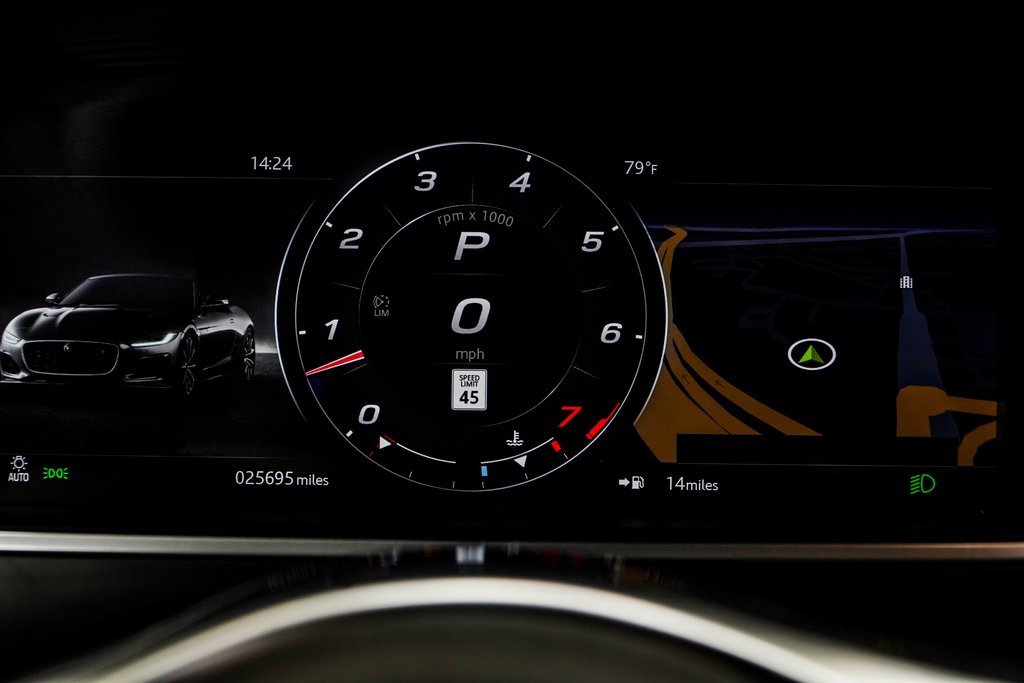 Used 2021 Jaguar F-TYPE R-Dynamic image 31