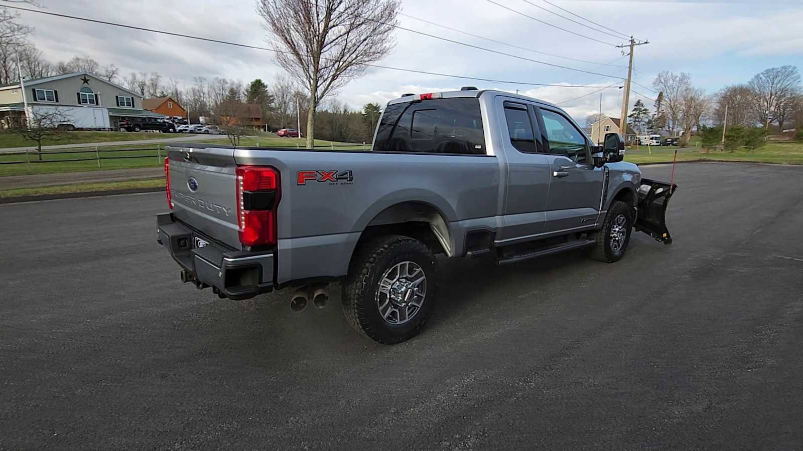 Used 2023 Ford F350 Lariat w/ FX4 Off-Road Package AWD/4WD image 8