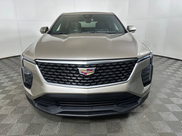 Used 2024 Cadillac XT4 Luxury image 8