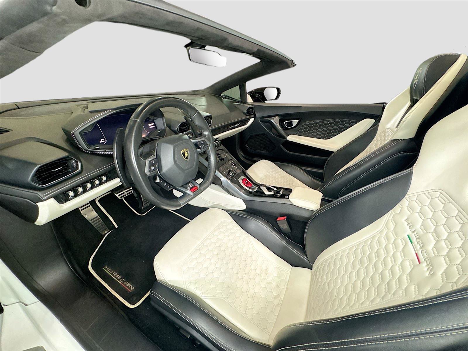 Used 2018 Lamborghini Huracan LP 580-2 RWD image 11