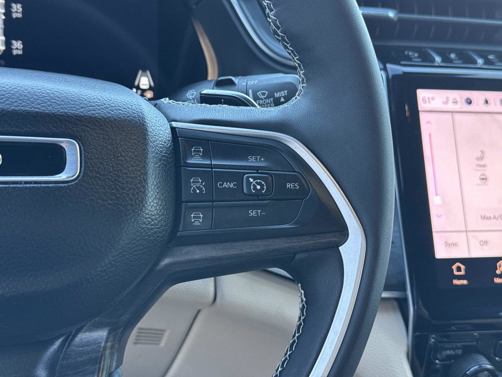 Used 2024 Jeep Grand Cherokee Limited w/ MOPAR Finishing Package image 28