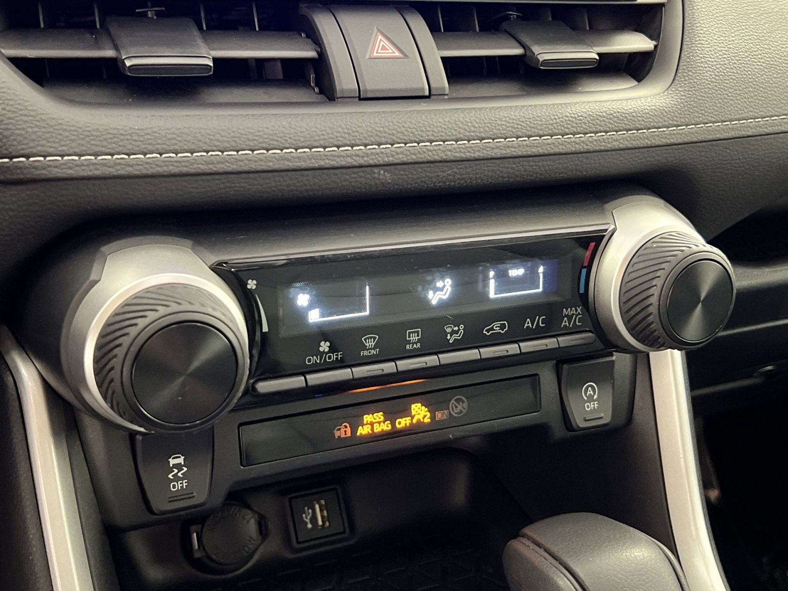 Used 2024 Toyota RAV4 LE image 21