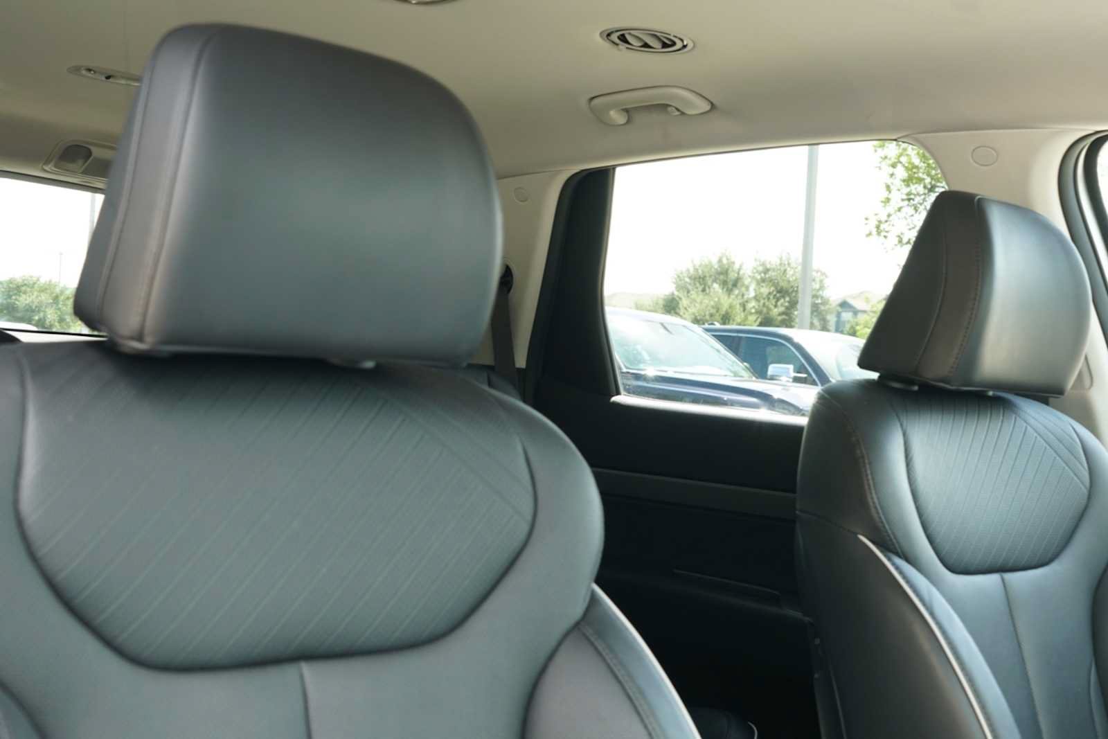 Used 2025 Hyundai Palisade SEL FWD image 26