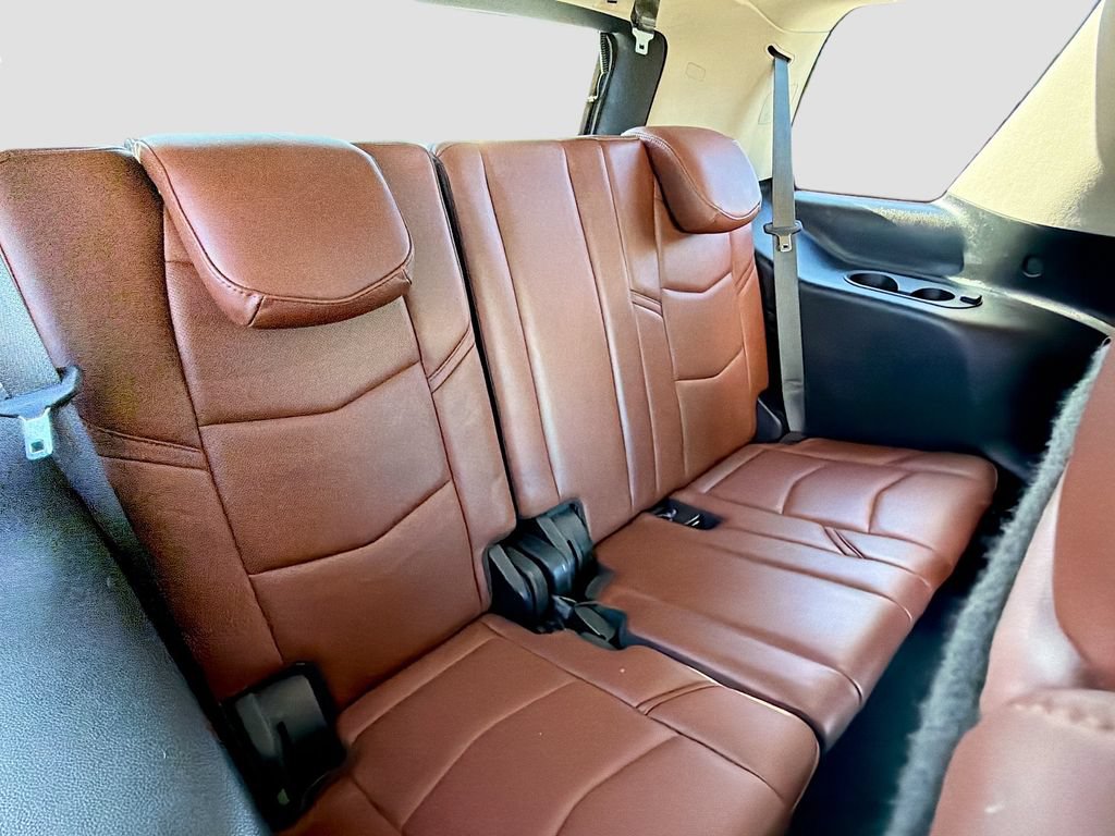 Used 2020 Cadillac Escalade Luxury RWD image 22