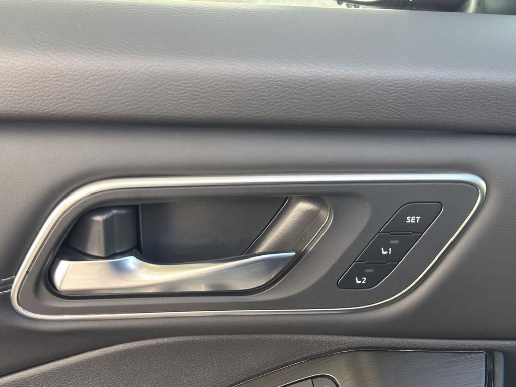 New 2026 Nissan Rogue Platinum image 19