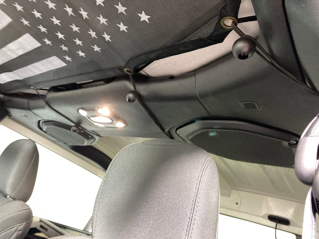 Used 2021 Jeep Wrangler Sport image 10