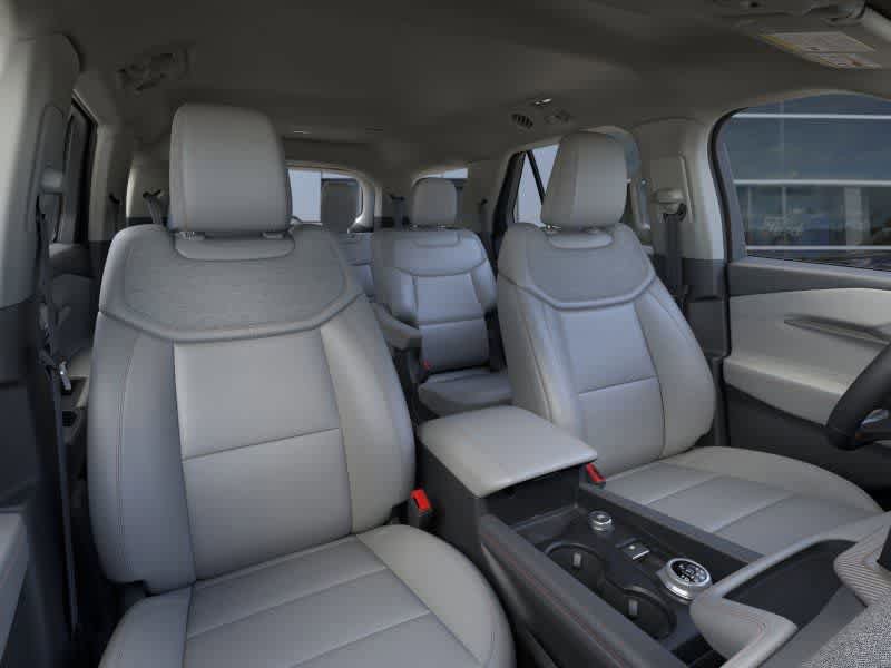 New 2026 Ford Explorer Active w/ Active Comfort Package AWD/4WD image 10