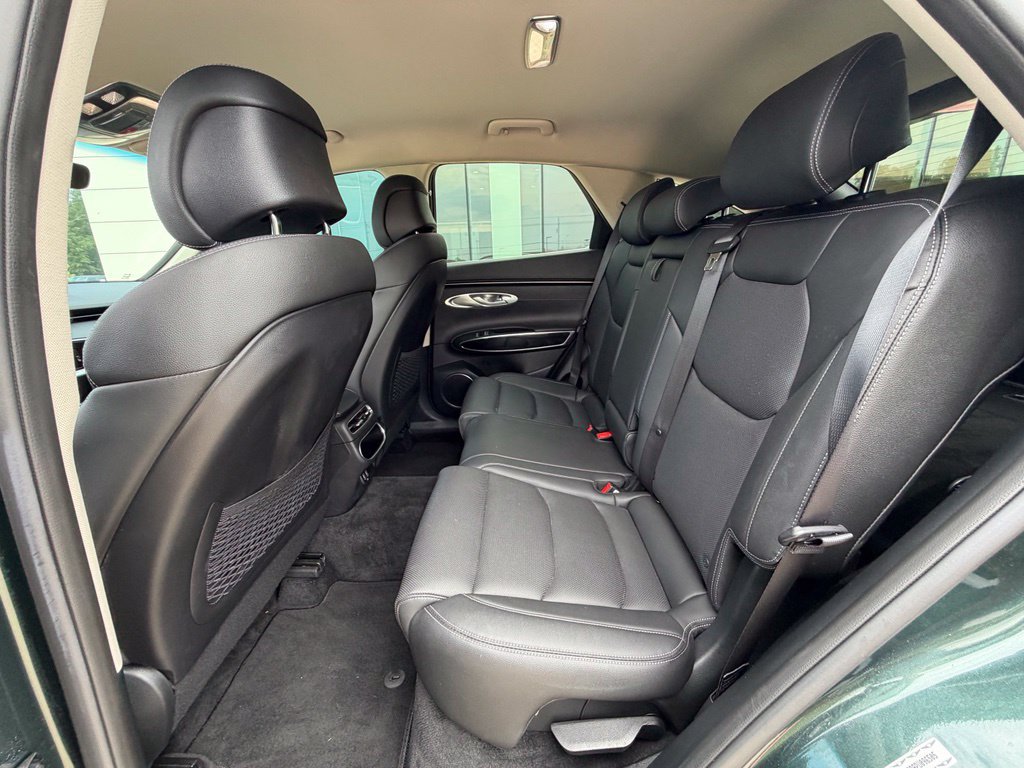Used 2023 Genesis GV70 2.5T AWD/4WD image 21