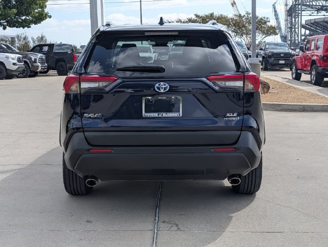 Used 2023 Toyota RAV4 XLE AWD/4WD image 7
