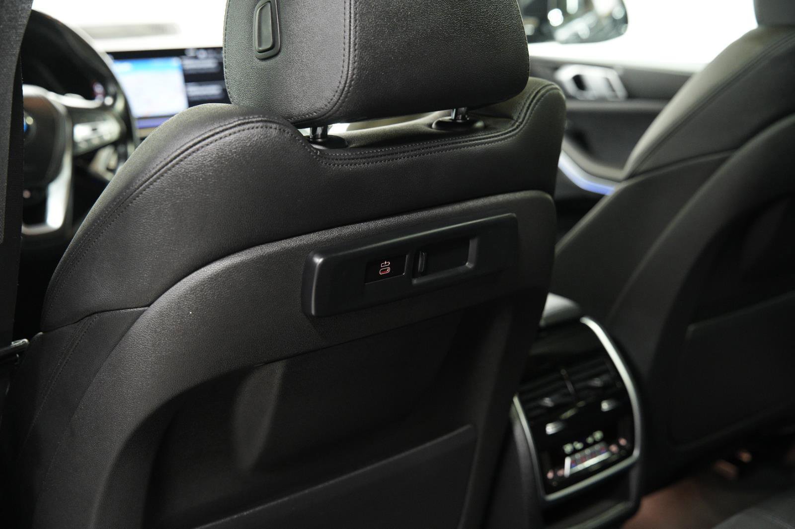 Used 2019 BMW X5 xDrive40i w/ Premium Package 2 image 27