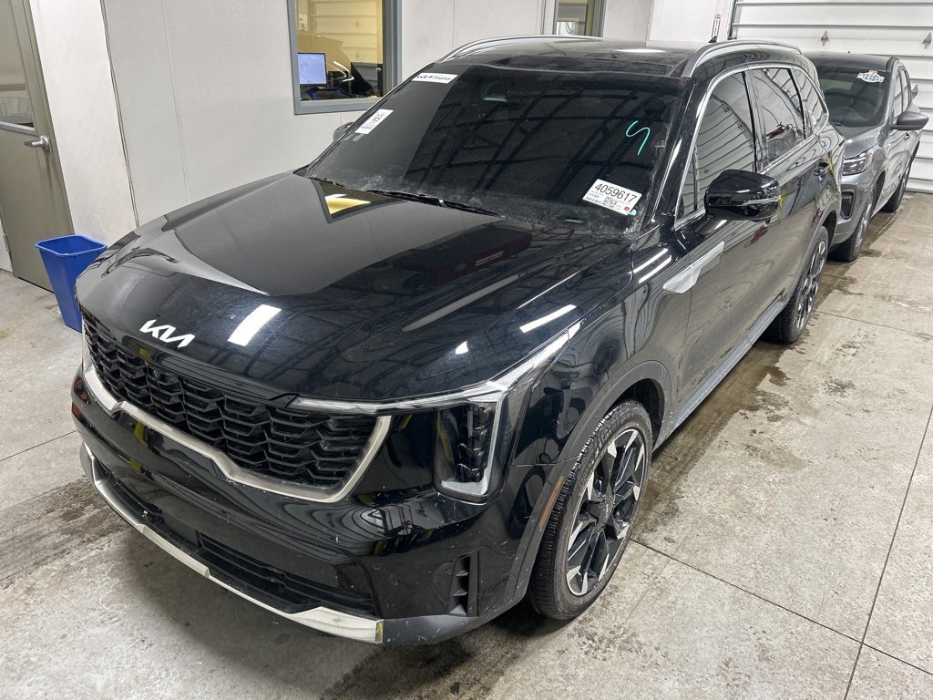 Used 2025 Kia Sorento SX