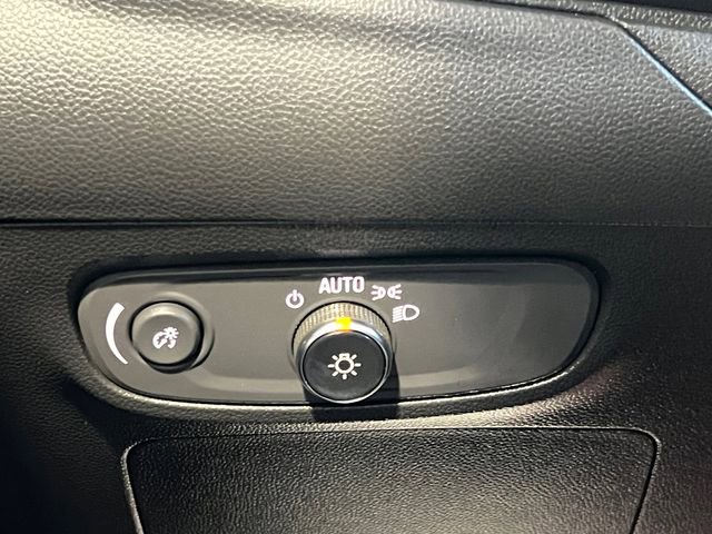 Used 2025 Buick Encore GX Sport Touring w/ Comfort Package FWD image 18