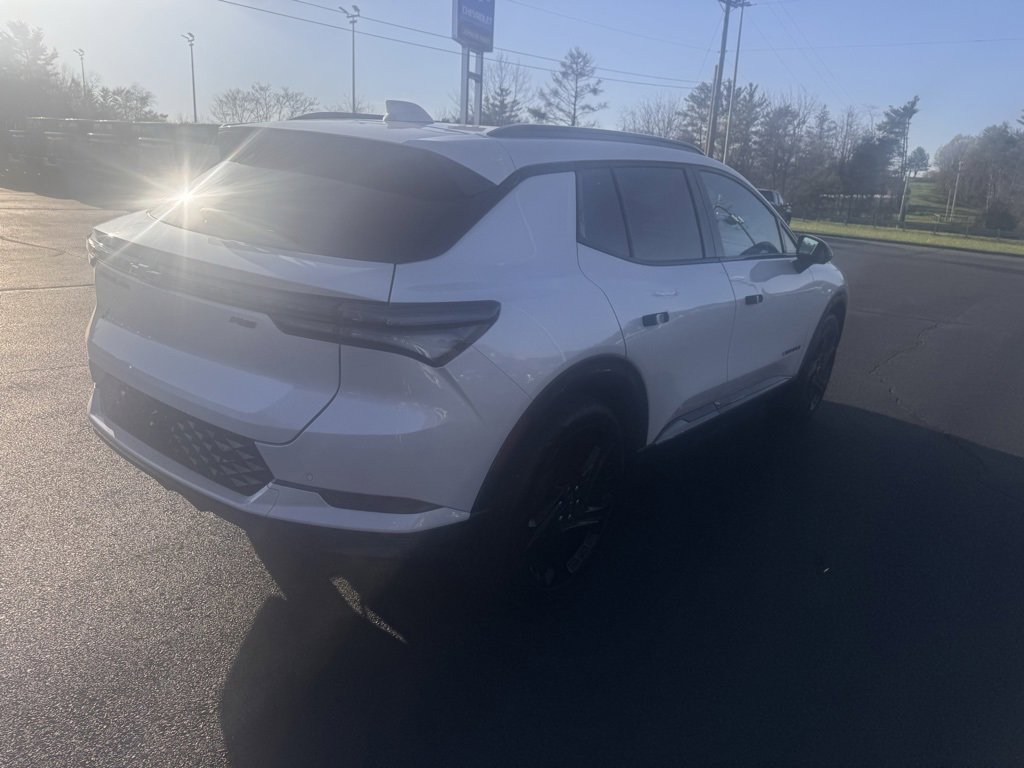 Used 2024 Chevrolet Equinox EV RS w/ Active Safety Package 3 image 12
