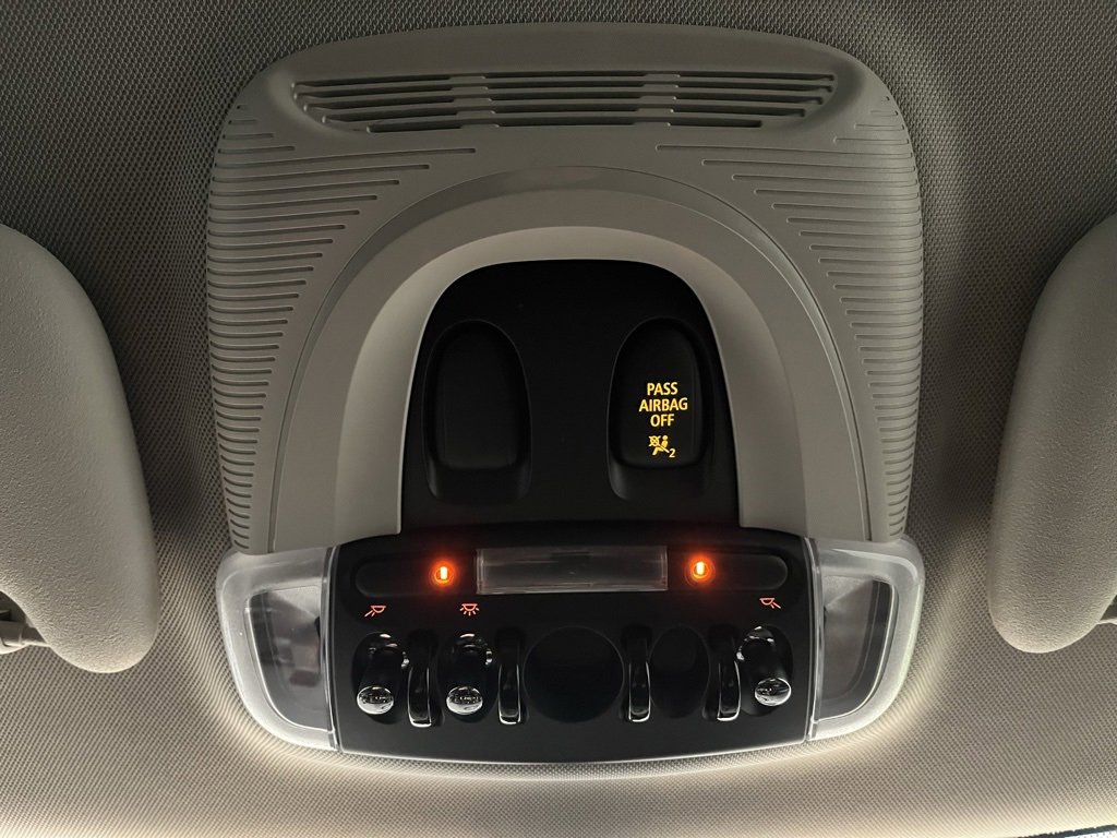 Used 2017 MINI Cooper S image 9