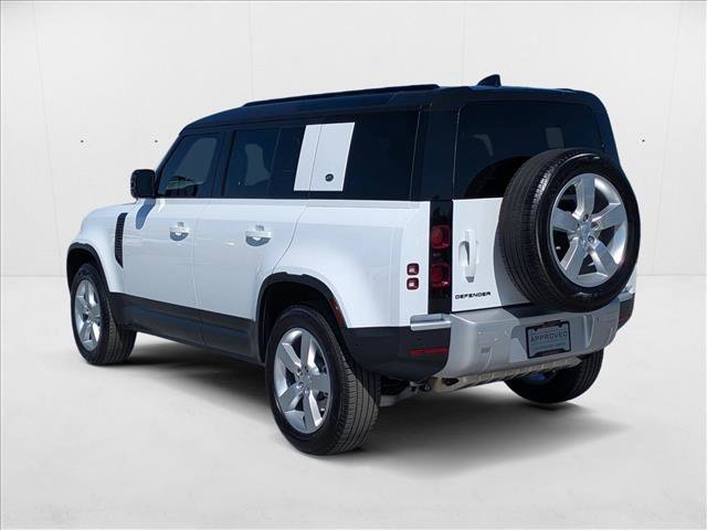 Used 2024 Land Rover Defender 110 S image 7