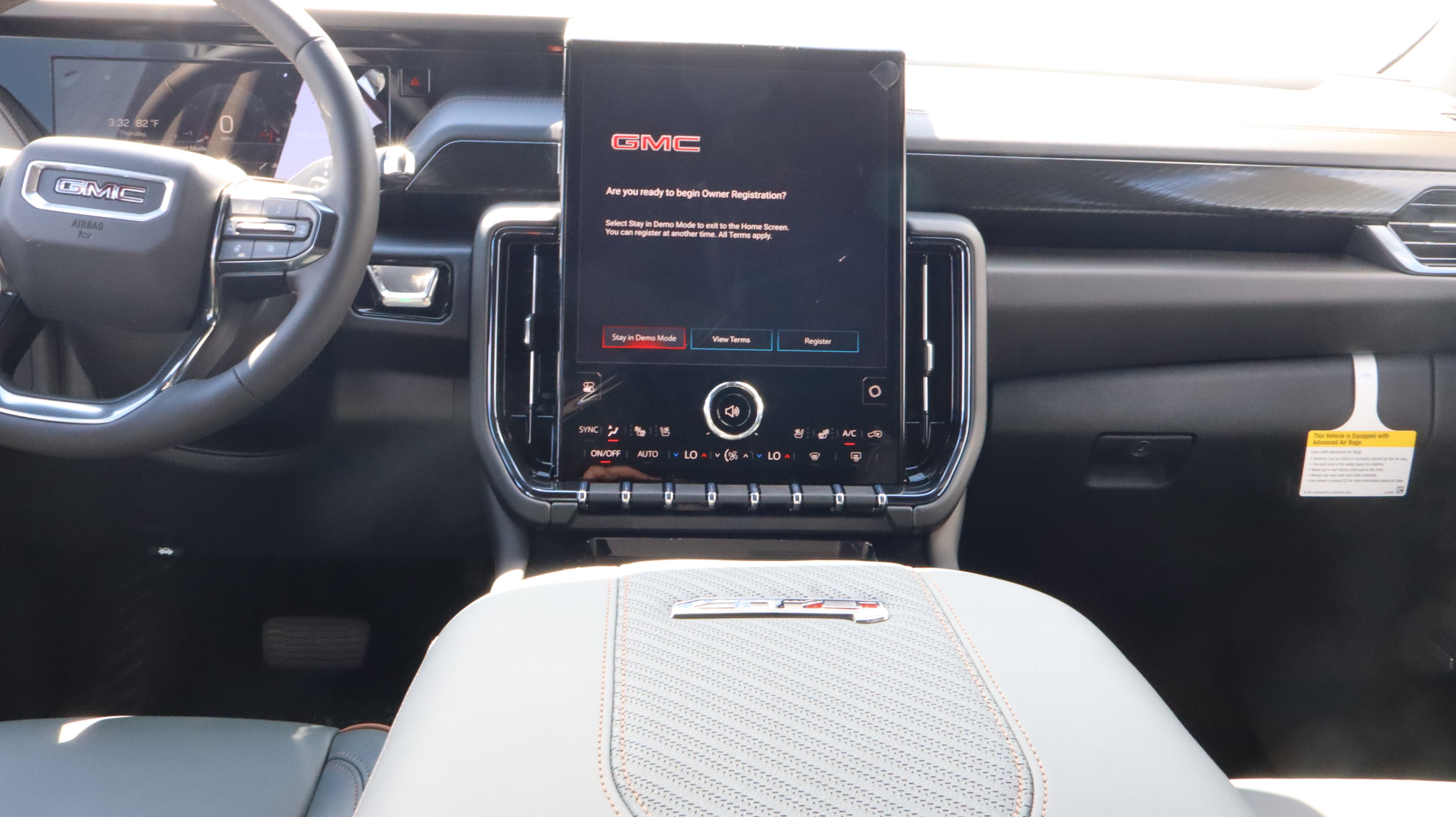 New 2026 GMC Yukon XL AT4 w/ AT4 Premium Package AWD/4WD image 12