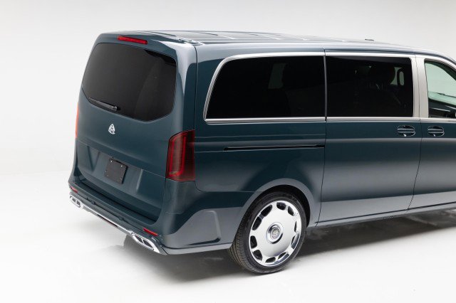 Used 2022 Mercedes-Benz Metris Passenger image 27