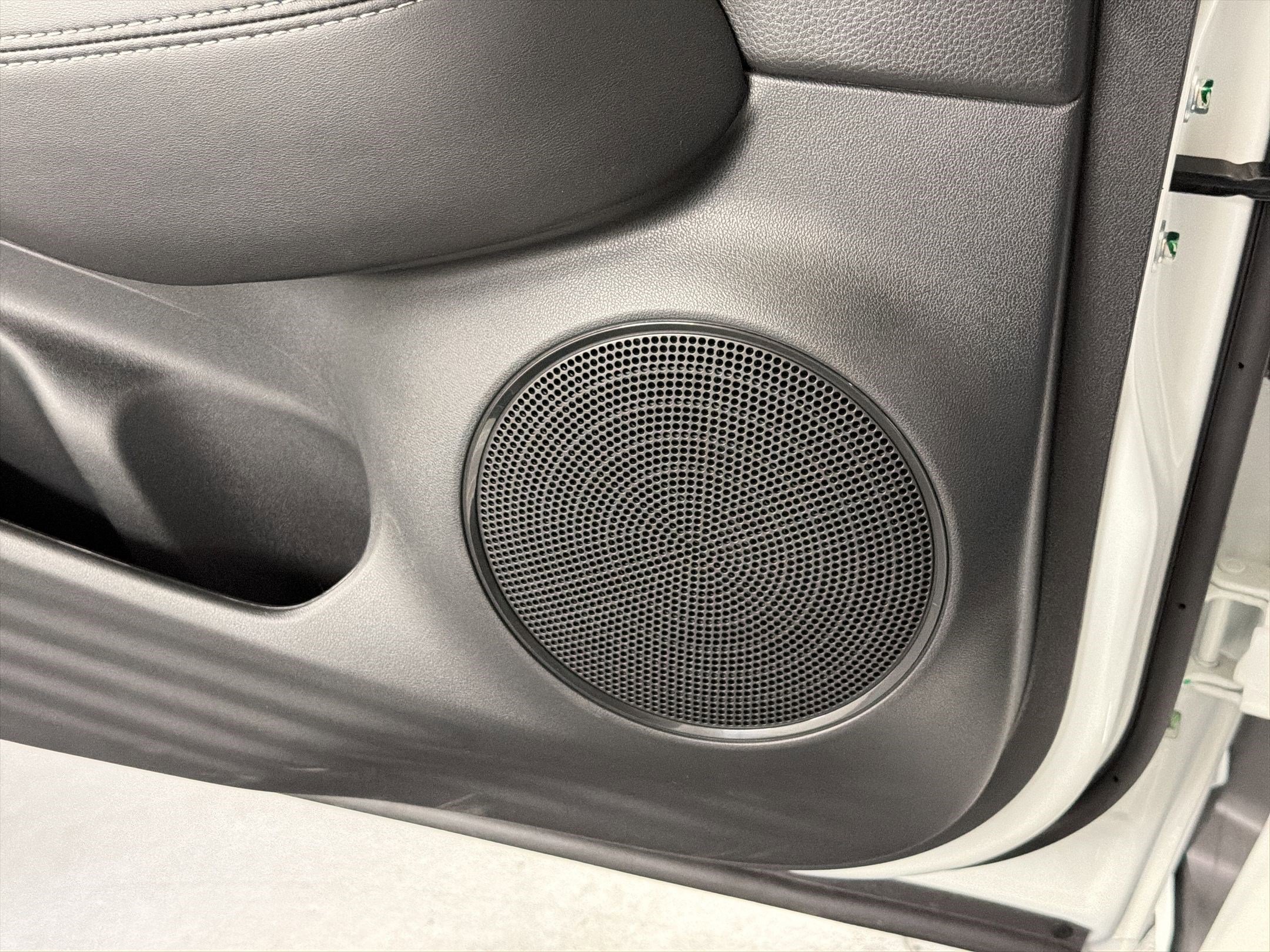 New 2026 Honda HR-V EX-L image 24