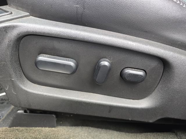 Used 2013 Ford Taurus SHO image 12