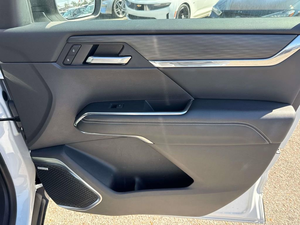 Certified 2025 GMC Acadia Elevation image 13