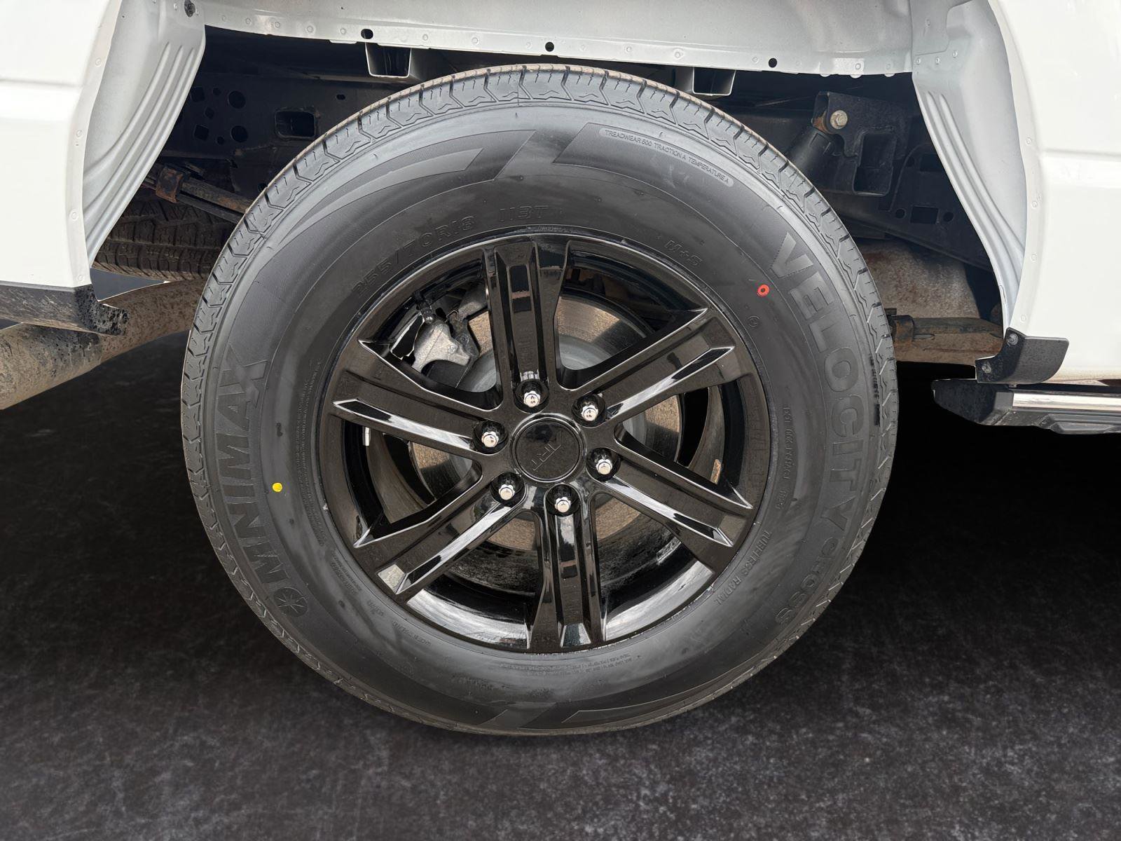 Used 2023 Ford F150 Lariat w/ Equipment Group 502A High image 28