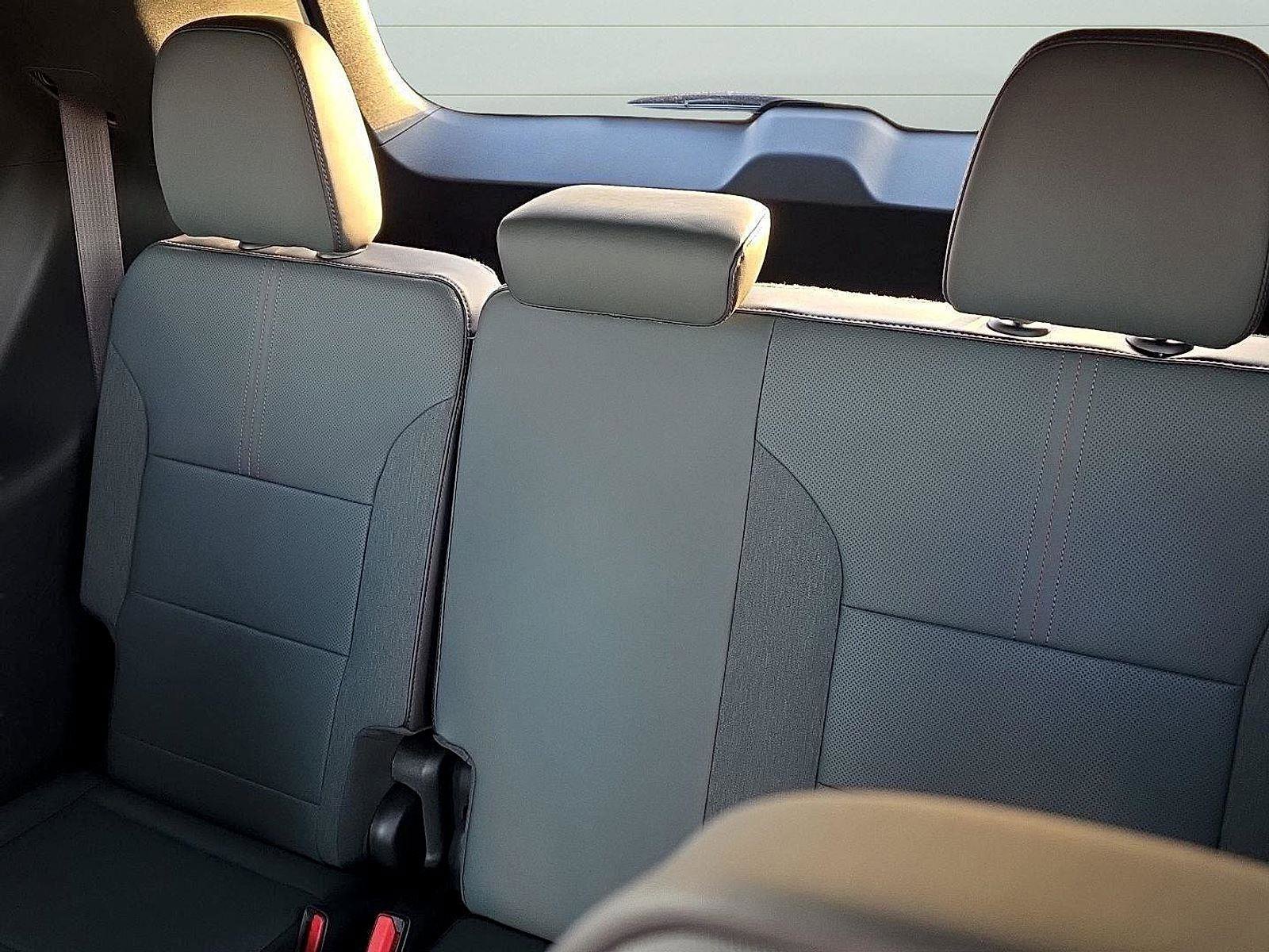 New 2026 GMC Acadia AT4 w/ Super Cruise Package image 14