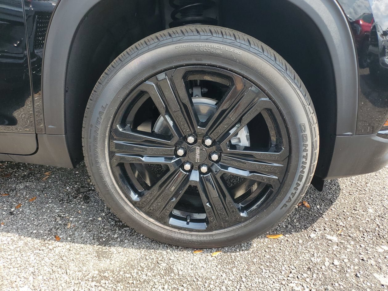 New 2026 GMC Acadia Elevation w/ Black Edition FWD image 6