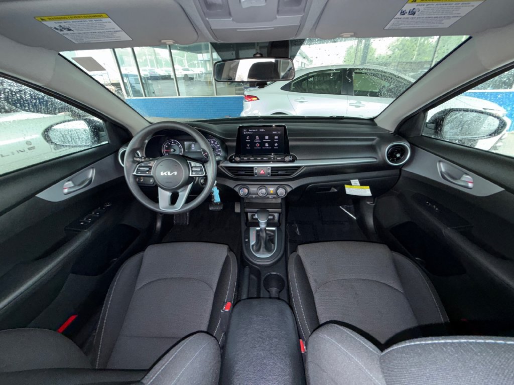 Used 2023 Kia Forte LXS w/ LXS Technology Package FWD image 20