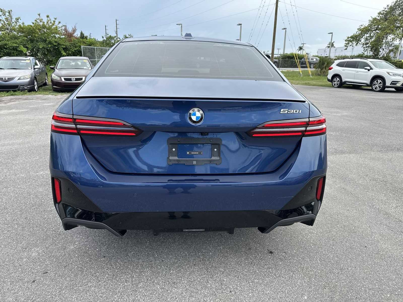 Used 2024 BMW 530i w/ M Sport Package RWD image 5