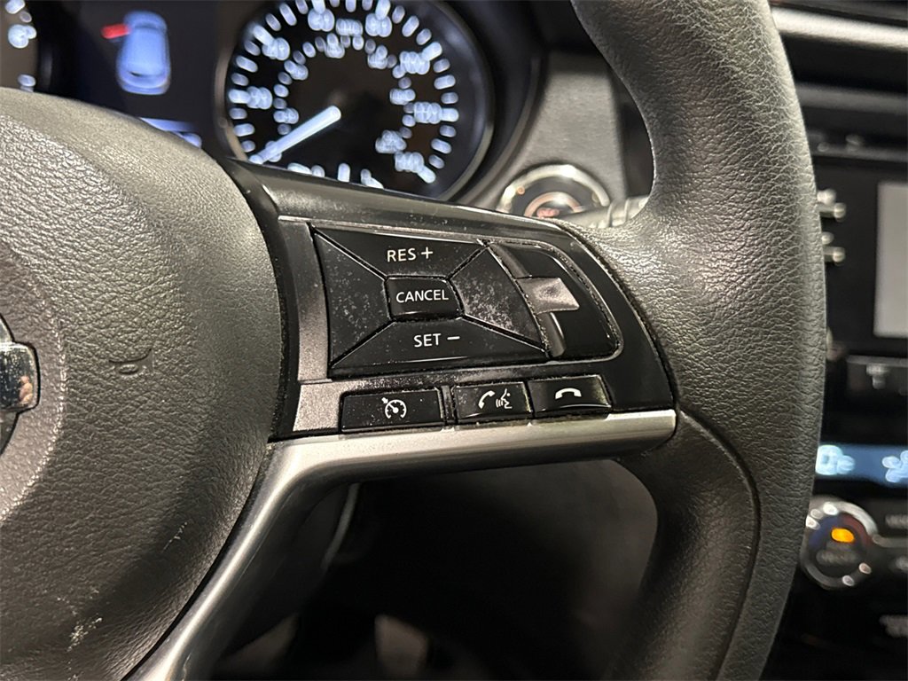 Used 2017 Nissan Rogue Sport SV image 22