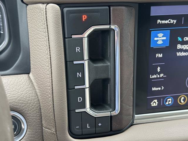 Used 2021 GMC Yukon Denali w/ Denali Premium Package AWD/4WD image 17