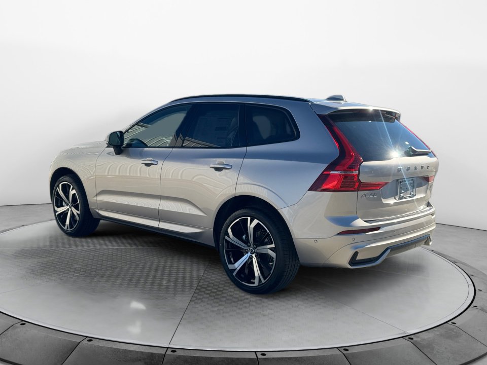 New 2025 Volvo XC60 B5 Ultra w/ Protection Package Premier image 5