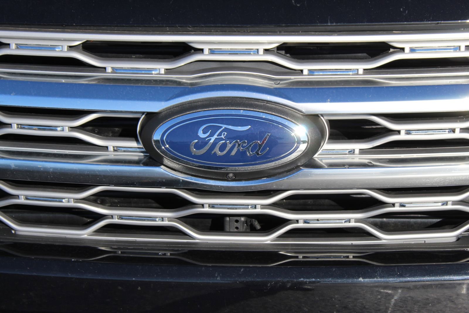 Used 2023 Ford Expedition Platinum image 11