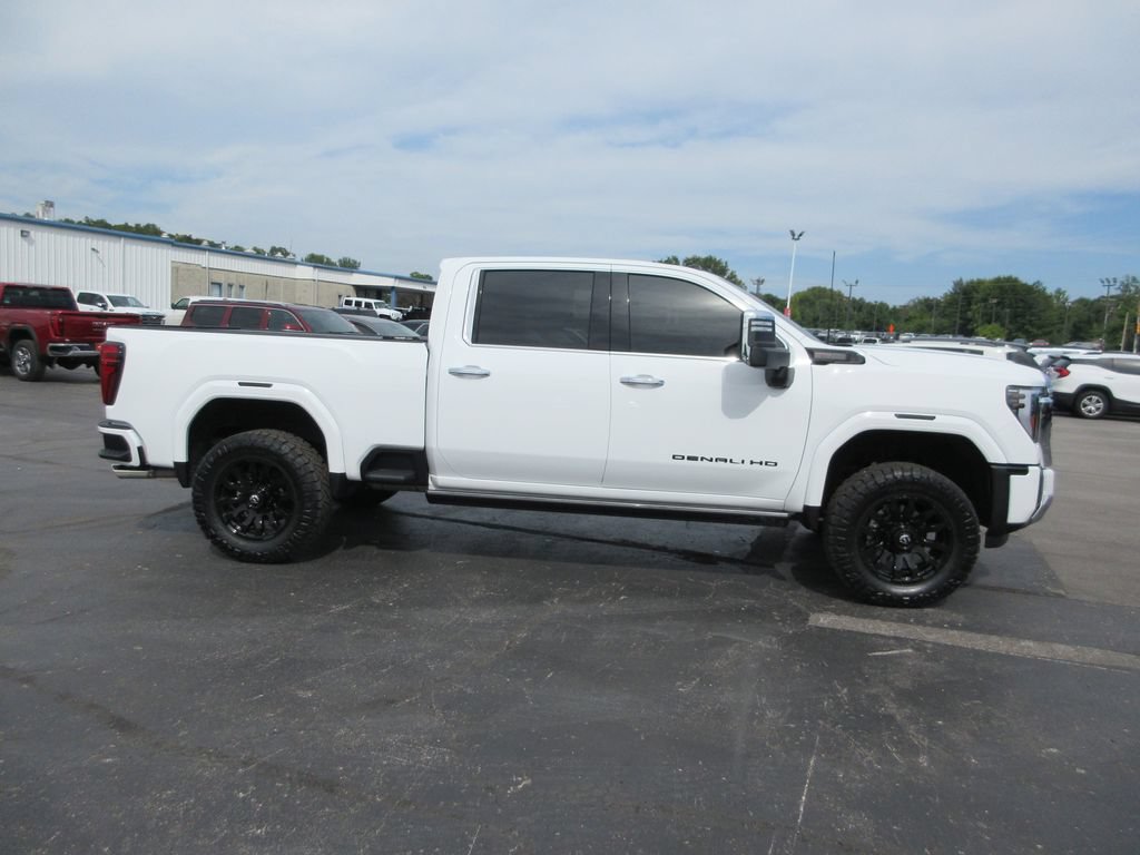 Used 2025 GMC Sierra 2500 Denali w/ Denali Reserve Package AWD/4WD image 4