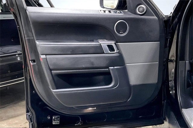 Used 2020 Land Rover Range Rover Sport HSE image 23