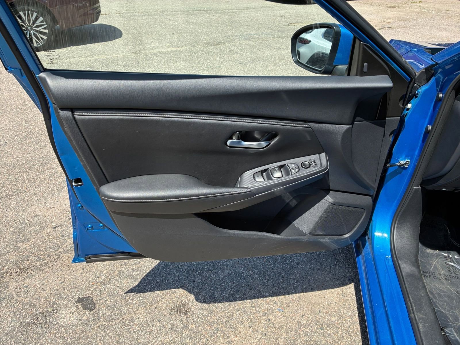 Used 2025 Nissan Sentra SV FWD image 18