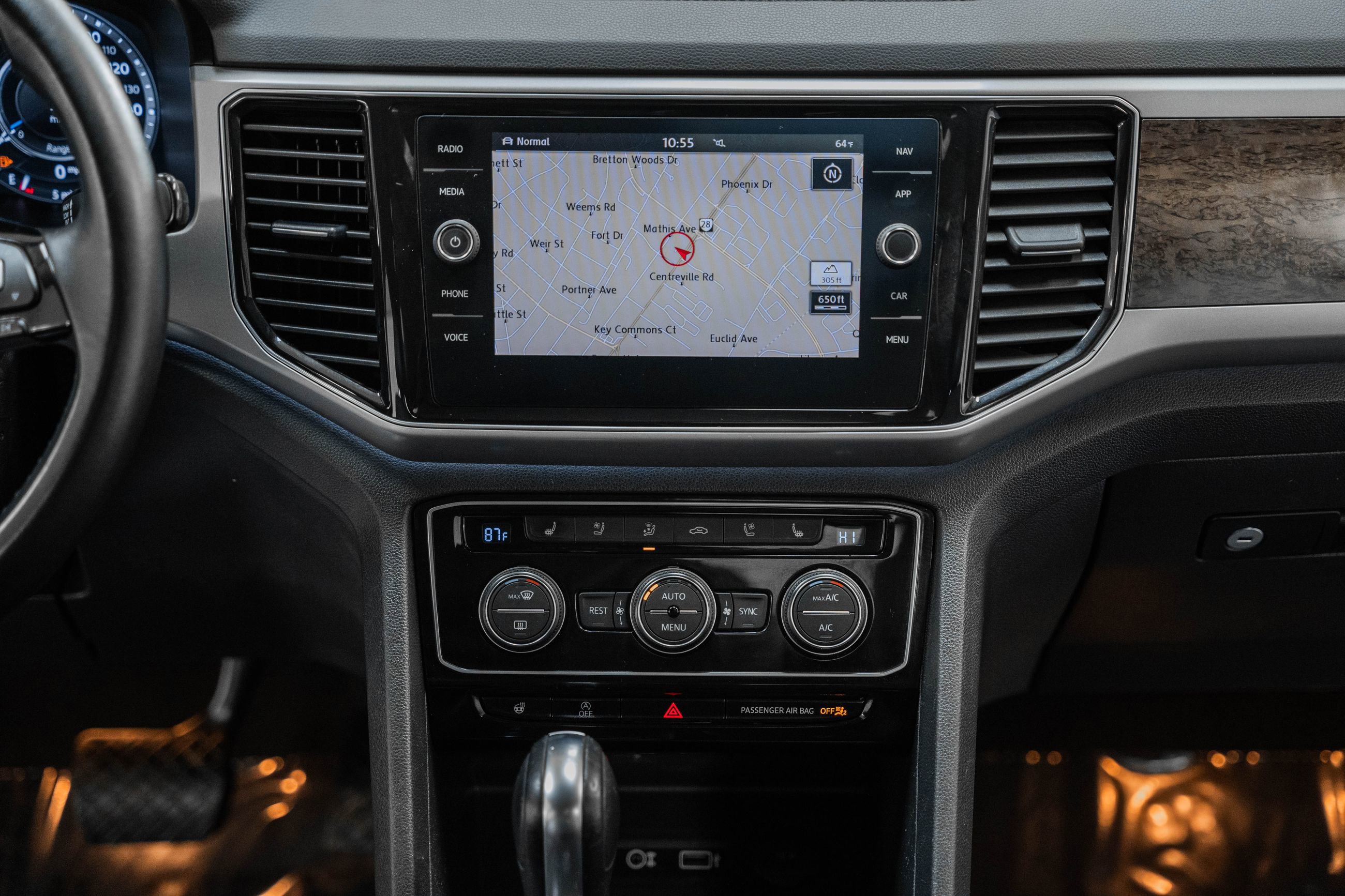 Used 2019 Volkswagen Atlas SEL Premium image 28