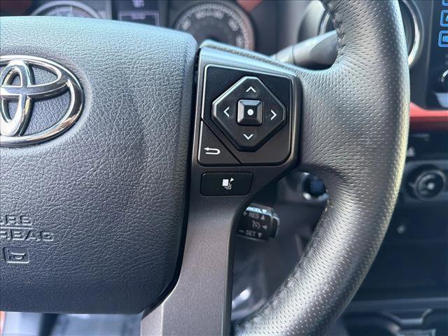 Used 2017 Toyota Tacoma TRD Sport w/ Tow Package (A/T) image 16