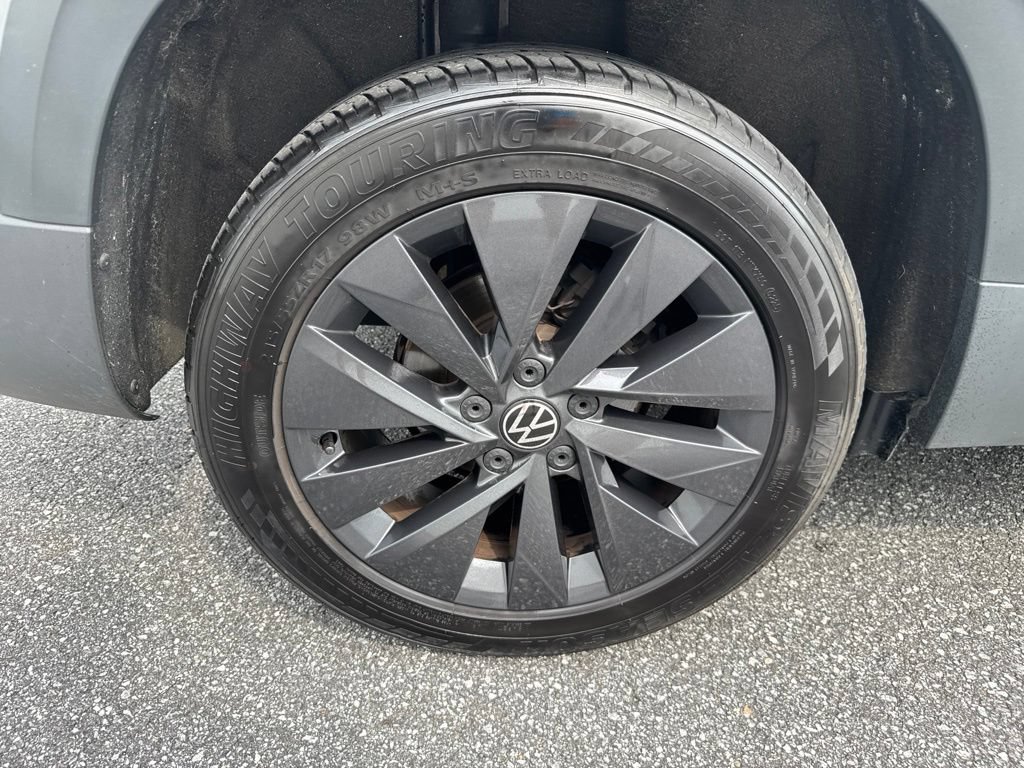 Used 2022 Volkswagen Taos S FWD image 9