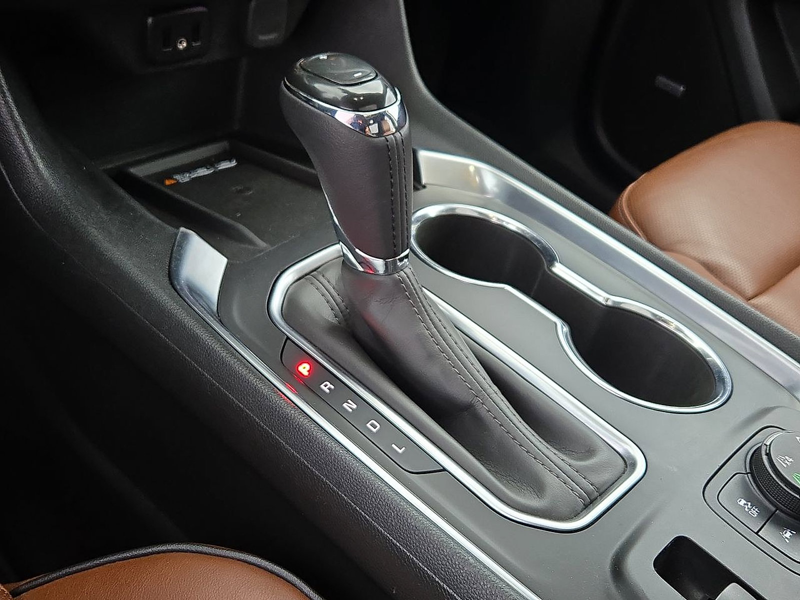 Certified 2018 Chevrolet Traverse High Country image 12