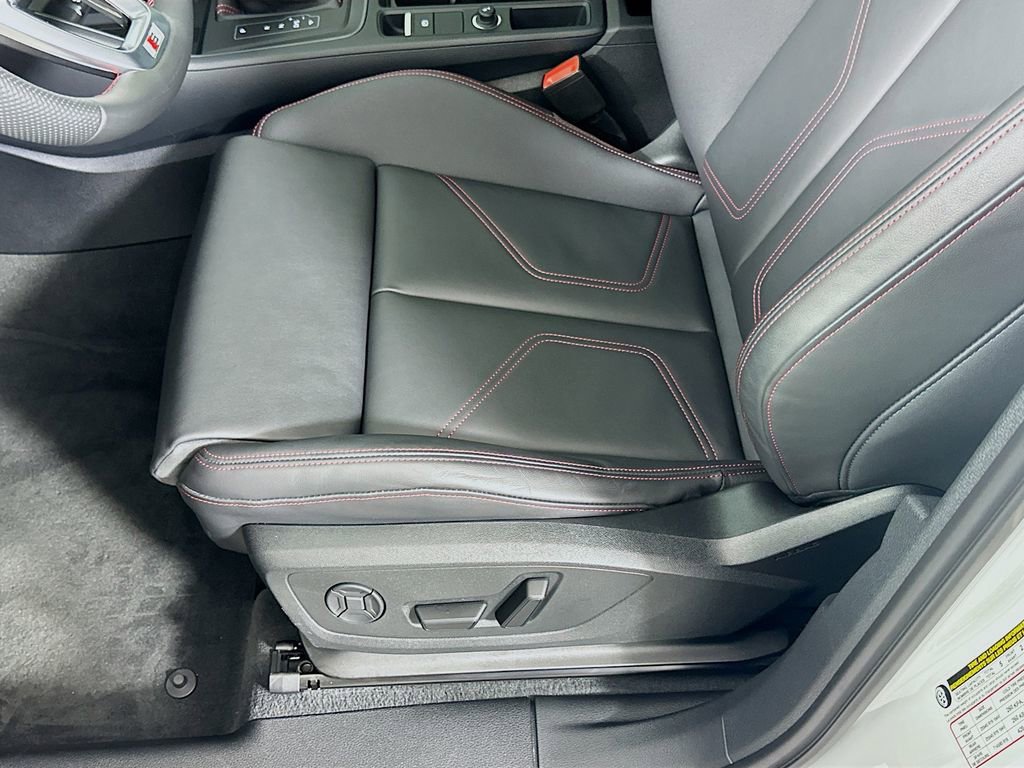 Used 2025 Audi Q3 2.0T Premium Plus w/ Premium Plus Package image 19