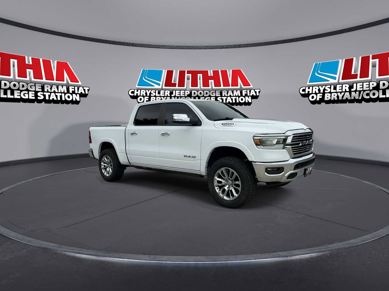 Used 2022 RAM 1500 Laramie AWD/4WD video 2