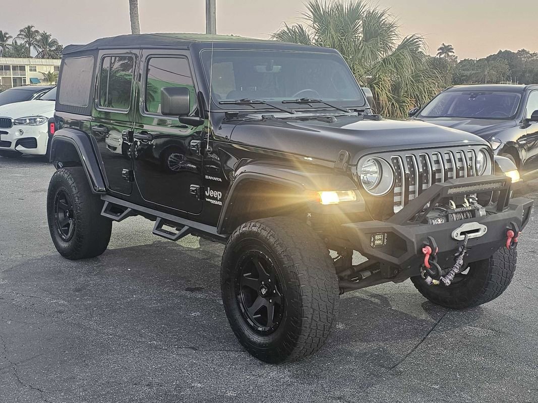 Used 2018 Jeep Wrangler Unlimited Sahara image 14