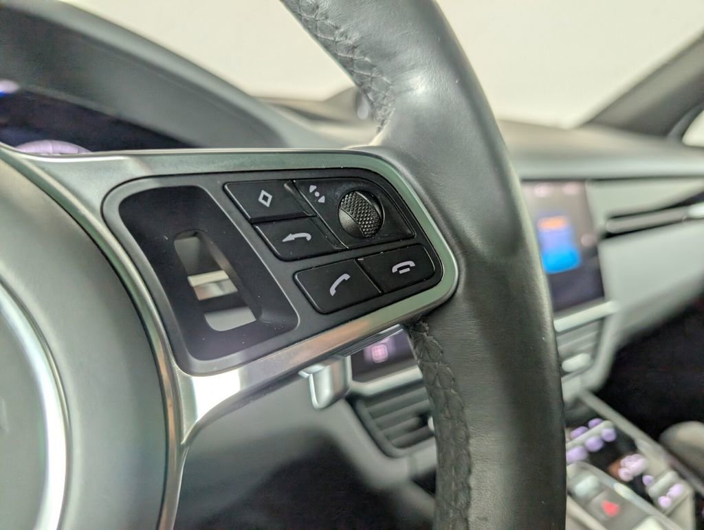 Used 2021 Porsche Cayenne S image 26