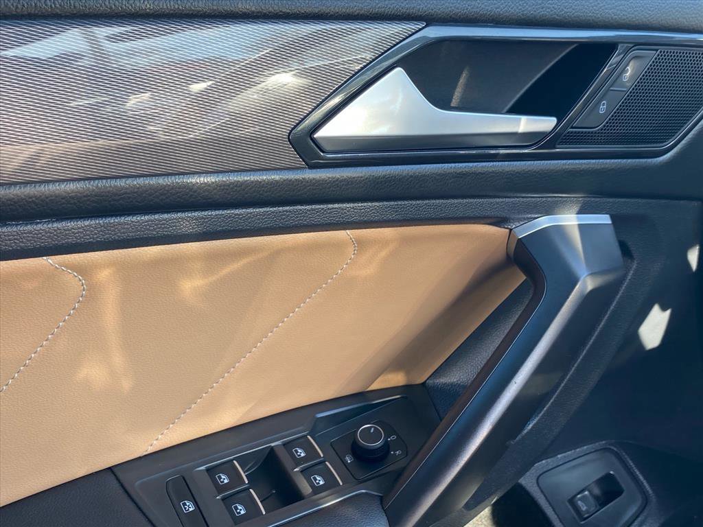 Used 2024 Volkswagen Tiguan SE image 18