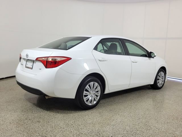 Used 2018 Toyota Corolla LE FWD image 5