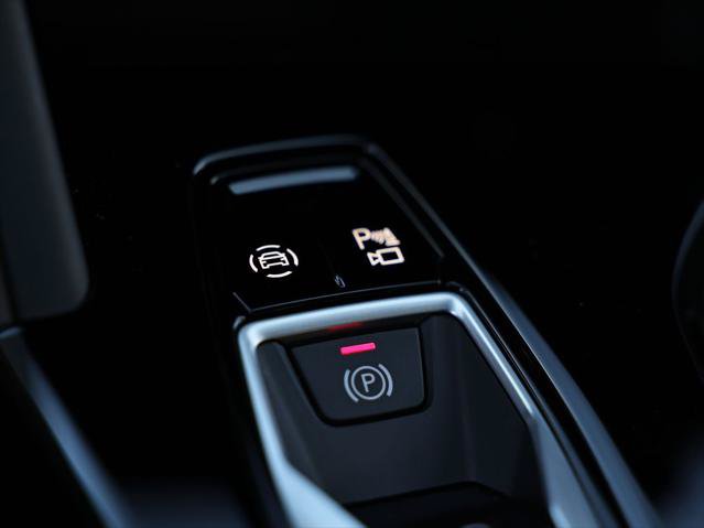 Certified 2025 Audi Q5 Premium w/ Convenience Package AWD/4WD image 39