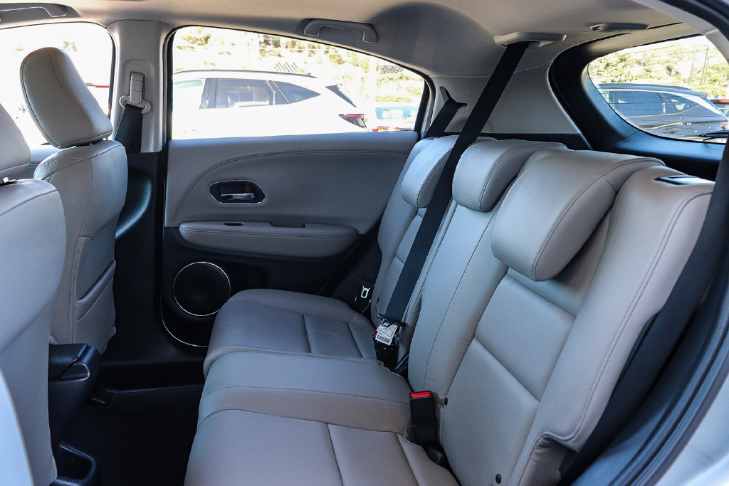 Used 2017 Honda HR-V EX-L image 18