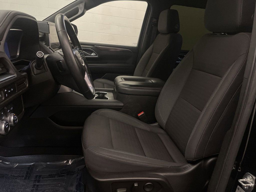 Used 2023 GMC Yukon SLE image 13
