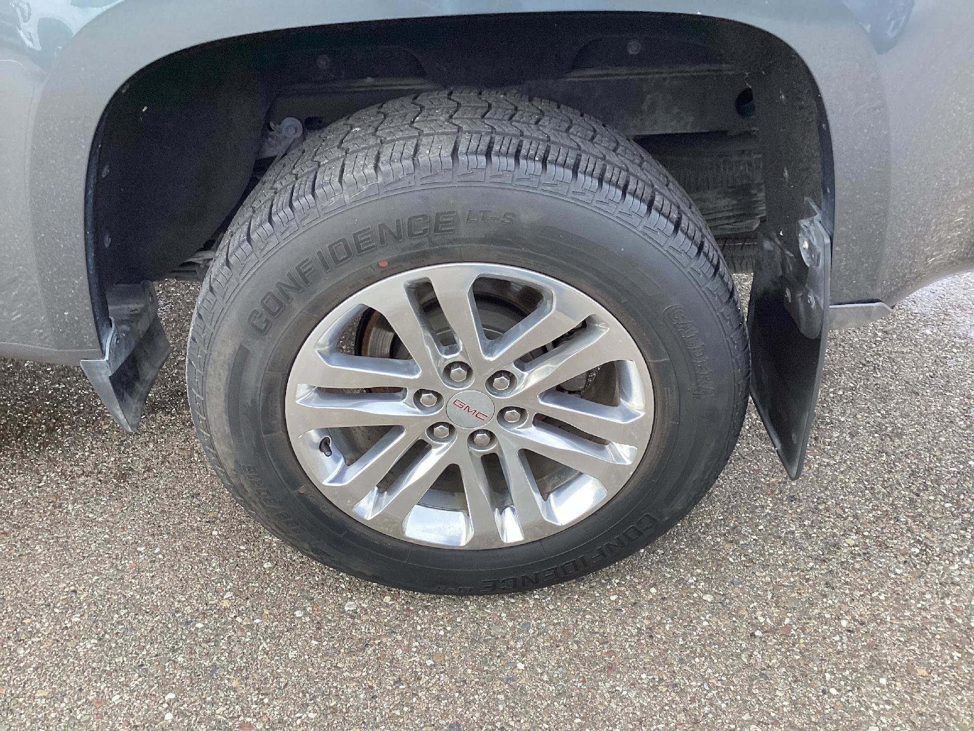 Used 2017 GMC Canyon SLT w/ Driver Alert Package image 6